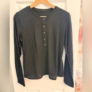 Banana Republic Black Long Sleeve Tee